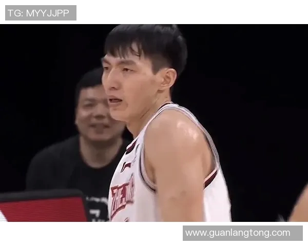 吴前：从青涩少年到篮球场上的领军人物的成长之路与奋斗故事